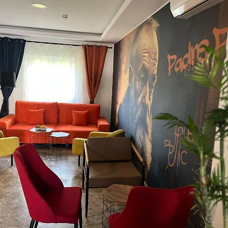 게스트하우스 Boutique Phoenix Međugorje